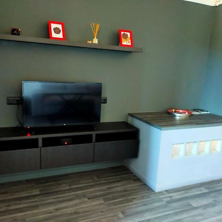 Appartement En Duplex Au 3Ieme Etage Sans Ascenseur Hyères Buitenkant foto