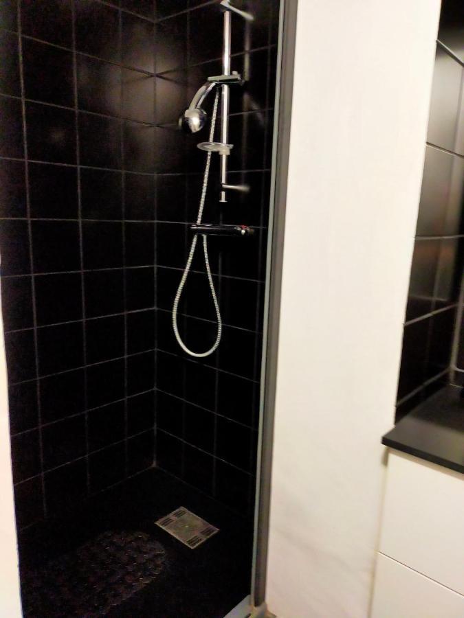 Appartement En Duplex Au 3Ieme Etage Sans Ascenseur Hyères Buitenkant foto